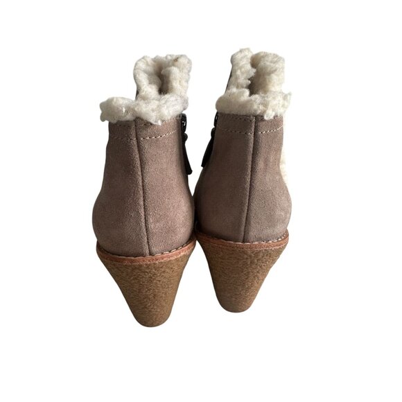 COLE HAAN Tan Beige Suede Wedge Ankle Booties Boots Size 6.5 - Picture 11 of 11